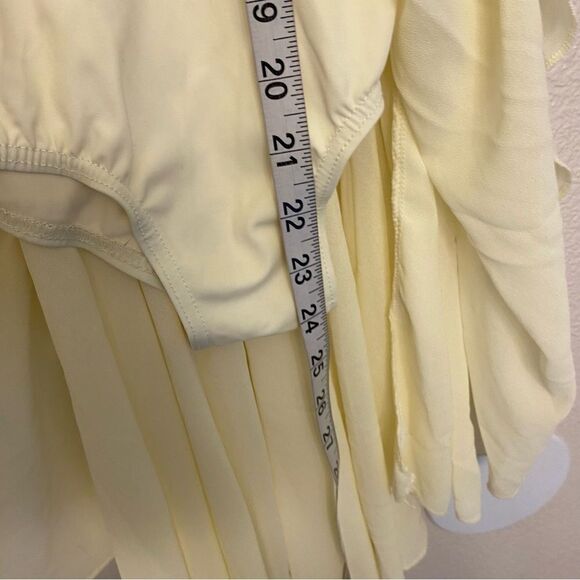 WEISSMAN Dance ivory white lace Costume Heaven's Door
9400 LC-large child - Picture 6 of 11